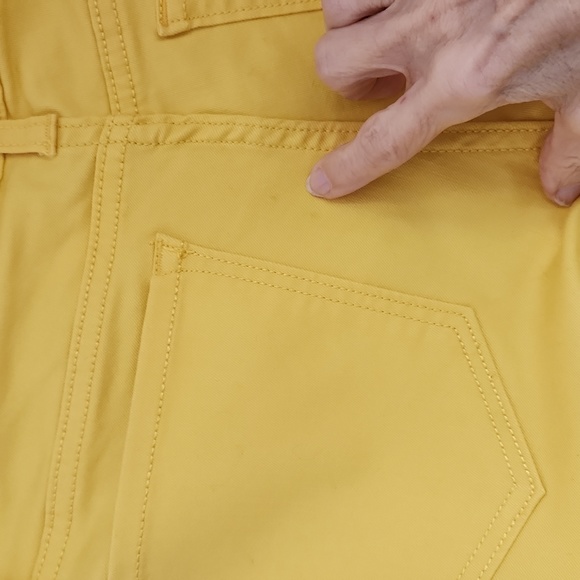 Old Navy, Woman's Sz 8, Mid Rise, Lemon Yellow, 3 Pockets Front, 2 in Back - Picture 8 of 12